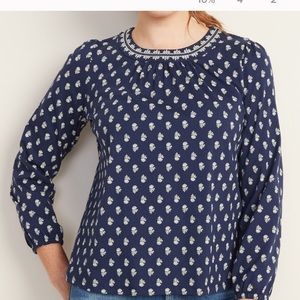 👀 ISO Old Navy Embroidered Neck Blouse Size Large